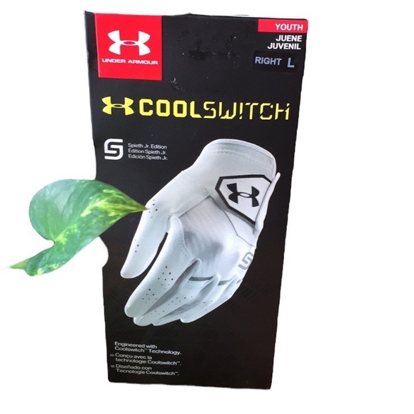 Under Armour Other - Under Armour Youth Golf Glove